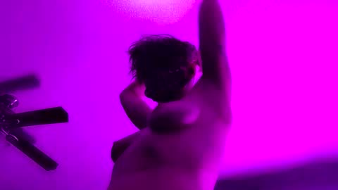 cay_date online show from October 27, 4:05 am