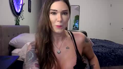 Cayla online show from November 14, 2:10 am