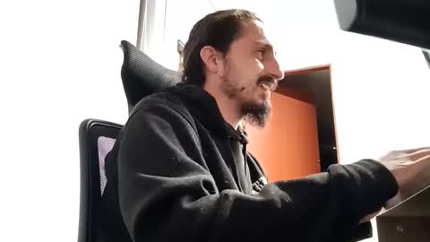 Snapshot of cayu_frensh94 chatting on February 9, 11:53 pm cayu_frensh94 online show from February 9, 11:53 pm