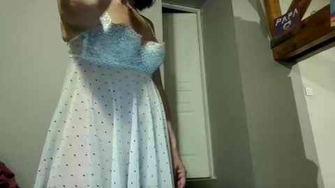 cclovefrench online show from April 17, 9:29 pm