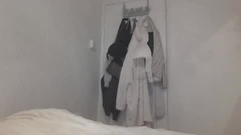 Snapshot of ccsexycam chatting on June 3, 10:04 pm ccsexycam online show from June 3, 10:04 pm