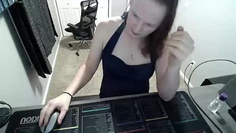 Snapshot of cdheatherxxx chatting on December 24, 8:16 pm cdheatherxxx online show from December 24, 8:16 pm