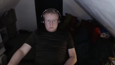 cebas online show from March 7, 8:55 pm