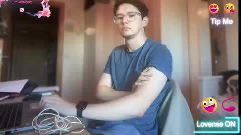 Snapshot of ceedm91 chatting on November 13, 2:27 pm ceedm91 online show from November 13, 2:27 pm