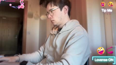 Snapshot of ceedm91 chatting on November 19, 9:53 am ceedm91 online show from November 19, 9:53 am