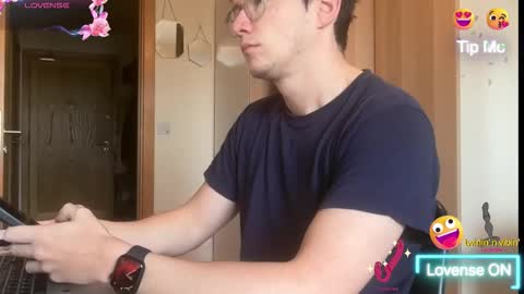 Snapshot of ceedm91 chatting on March 4, 9:37 am ceedm91 online show from March 4, 9:37 am