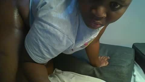 ceepretty25 online show from March 8, 1:47 am