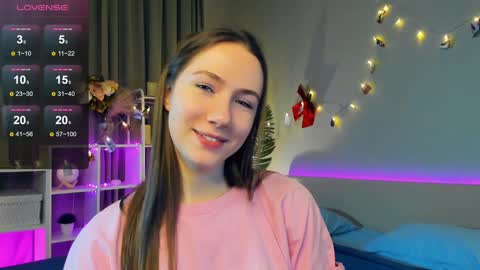 Josie Manesi online show from February 7, 7:06 pm