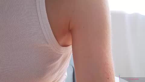 Snapshot of cel1ne_secret chatting on July 2, 5:57 am Josie Manesi online show from July 2, 5:57 am