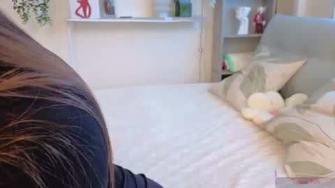 Snapshot of cel1ne_secret chatting on July 18, 6:28 am Josie Manesi online show from July 18, 6:28 am
