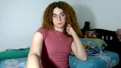 Snapshot of celessteseductora chatting on September 20, 4:41 pm celessteseductora online show from September 20, 4:41 pm