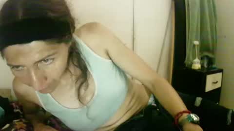 Snapshot of celeste198694 chatting on May 5, 5:10 pm celeste198694 online show from May 5, 5:10 pm