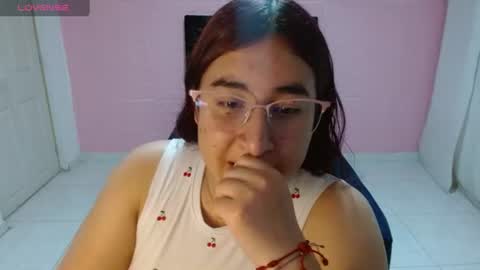 celeste817631 online show from June 29, 1:22 pm