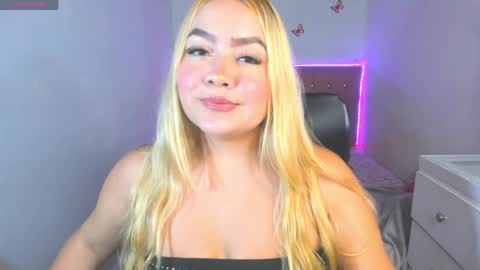 Celeste Sweet online show from May 19, 6:03 pm