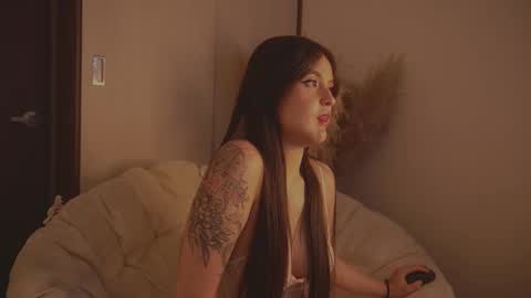 Snapshot of celeste_angel1 chatting on March 4, 12:07 am Diane Independent model online show from March 4, 12:07 am