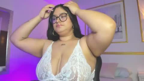 Snapshot of celeste_hatman chatting on August 2, 3:49 am C E L E S T E online show from August 2, 3:49 am