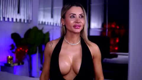 Mona online show from March 29, 7:36 pm