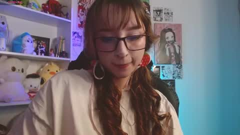 Snapshot of celesteayase chatting on June 25, 1:05 am celesteayase online show from June 25, 1:05 am