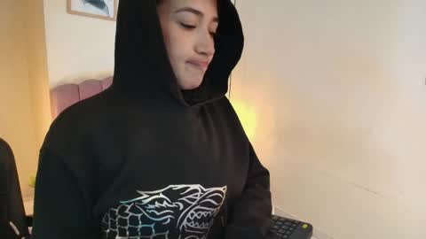 Snapshot of celestee15_ chatting on June 5, 11:16 am Celeste online show from June 5, 11:16 am