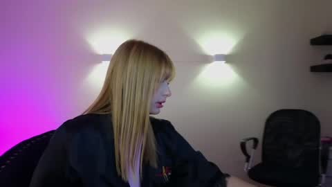 Snapshot of celestenoa chatting on May 23, 11:58 am celesteNoa online show from May 23, 11:58 am