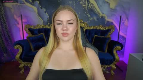 celestenoirr online show from October 20, 12:49 pm