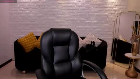 Snapshot of celestepalmer_x chatting on December 5, 10:13 am Celeste online show from December 5, 10:13 am