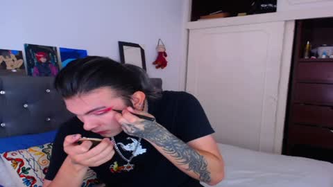 I am Valentinn online show from April 7, 3:23 pm