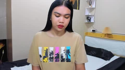 celestinaxisabella online show from May 24, 3:55 am