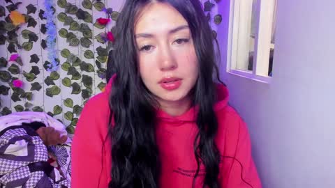 Snapshot of celestinepurple chatting on January 4, 4:00 pm Celestineeeeee online show from January 4, 4:00 pm