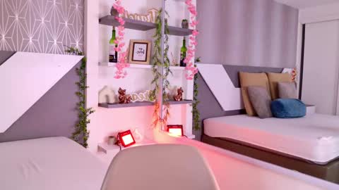 Snapshot of celine_lee chatting on October 4, 8:18 pm Celine online show from October 4, 8:18 pm