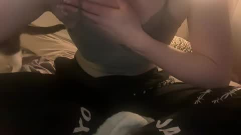 celinevoss online show from February 2, 1:04 am
