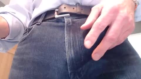 Snapshot of centerfield24 chatting on March 6, 6:26 pm Centerfield online show from March 6, 6:26 pm