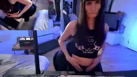Snapshot of ceriselapine chatting on November 16, 10:37 pm CeriseLapine online show from November 16, 10:37 pm