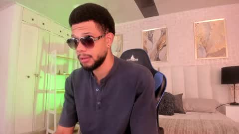 Snapshot of cero_khalifa chatting on April 22, 8:32 pm cero khalifa online show from April 22, 8:32 pm