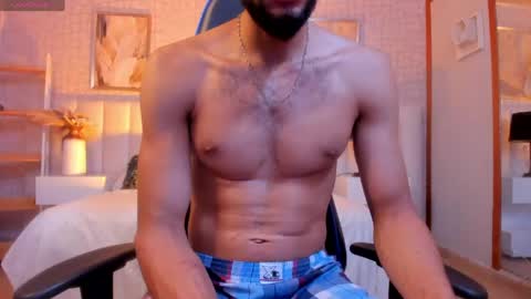 Snapshot of cero_khalifa chatting on May 16, 12:29 am cero khalifa online show from May 16, 12:29 am