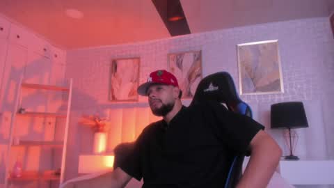 Snapshot of cero_khalifa chatting on May 28, 2:42 am cero khalifa online show from May 28, 2:42 am