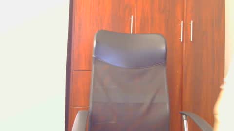 Cesar online show from December 5, 8:22 pm