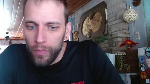 cguffey2284 online show from February 13, 7:54 pm