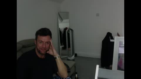 Snapshot of chacar123 chatting on April 10, 5:12 am 2Play and play2 online show from April 10, 5:12 am