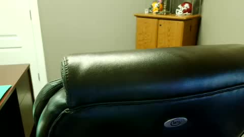 Chuck online show from July 15, 12:54 pm