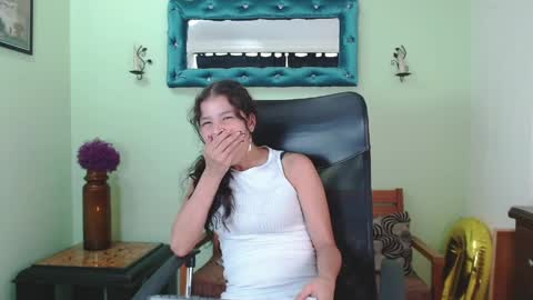 Chalon  online show from April 17, 7:06 pm