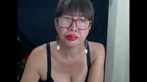 Snapshot of champaka123 chatting on February 23, 12:09 am champaka online show from February 23, 12:09 am