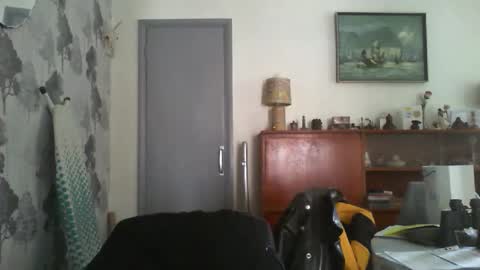 Snapshot of champers37 chatting on April 25, 7:44 am Champers online show from April 25, 7:44 am