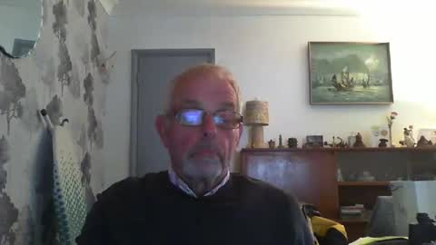 Snapshot of champers37 chatting on April 28, 8:08 am Champers online show from April 28, 8:08 am