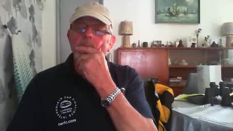 Snapshot of champers37 chatting on May 1, 10:53 am Champers online show from May 1, 10:53 am