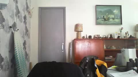 Snapshot of champers37 chatting on May 7, 9:36 am Champers online show from May 7, 9:36 am