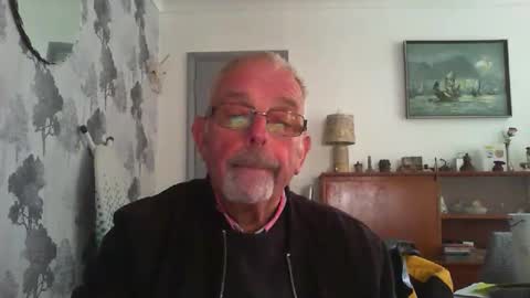 Snapshot of champers37 chatting on May 11, 12:44 pm Champers online show from May 11, 12:44 pm