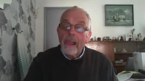 Snapshot of champers37 chatting on May 19, 10:43 am Champers online show from May 19, 10:43 am