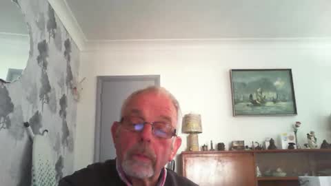 Snapshot of champers37 chatting on May 21, 10:33 am Champers online show from May 21, 10:33 am
