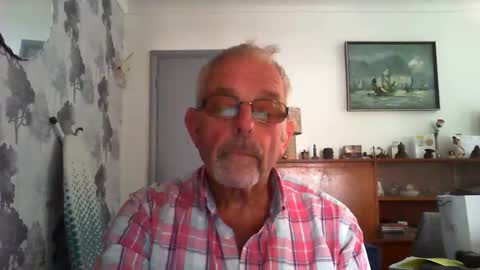 Snapshot of champers37 chatting on June 3, 8:28 am Champers online show from June 3, 8:28 am